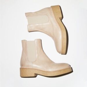 No 6 Pull On Crepe Sole Boot - Cream